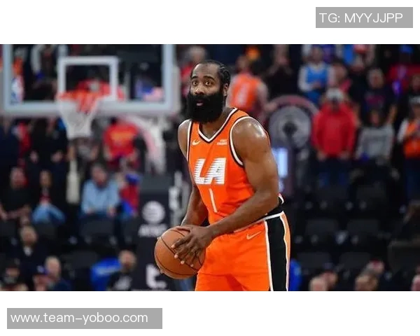 哈登右肩僵硬热身后将决定是否对阵勇士的出战情况